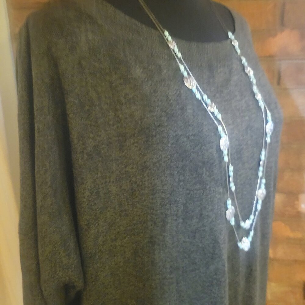 Express Olive Heather Hi-Lo, 3/4 Sleeved Sweater - Size L - Picture 2 of 9